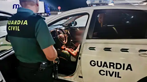 Olvidan un niño en una gasolinera de Cáceres y se dan cuenta 140 kilómetros después Olvidan un niño en una gasolinera de Cáceres y se dan cuenta 140 kilómetros después / Guardia Civil / Europa Press