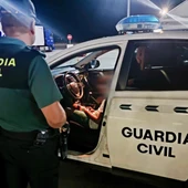 Olvidan un niño en una gasolinera de Cáceres y se dan cuenta 140 kilómetros después / Guardia Civil / Europa Press Olvidan un niño en una gasolinera de Cáceres y se dan cuenta 140 kilómetros después / Guardia Civil / Europa Press