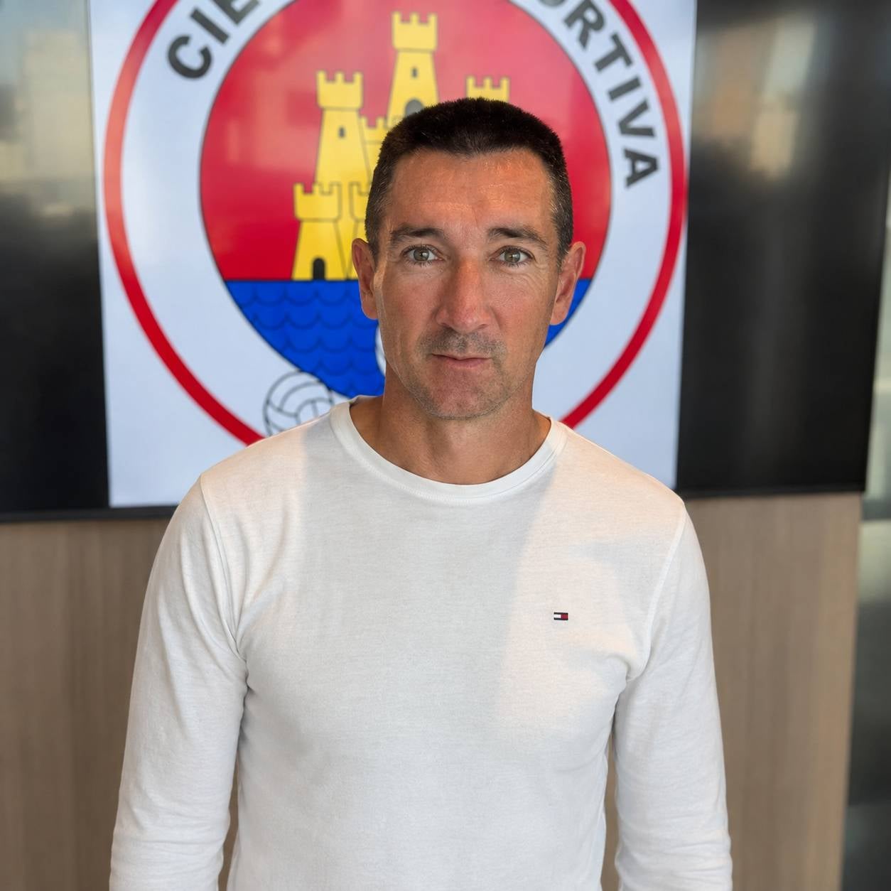 Raúl Casañ: “La SD Ibiza está llamada a estar arriba en Tercera RFEF, pero hay que ganárselo jornada a jornada” Raúl Casañ: “La SD Ibiza está llamada a estar arriba en Tercera RFEF, pero hay que ganárselo jornada a jornada”