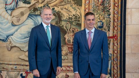 El Rey Felipe VI (durante un despacho con el presidente del Gobierno, Pedro Sánchez 