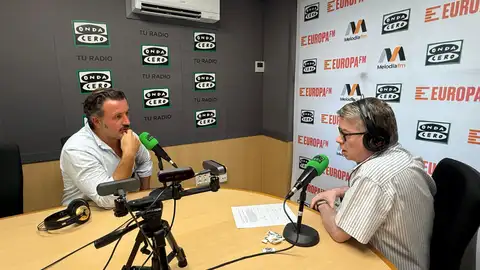 El alcalde de Elche, Pablo Ruz, durante la entrevista. El alcalde de Elche, Pablo Ruz, durante la entrevista.