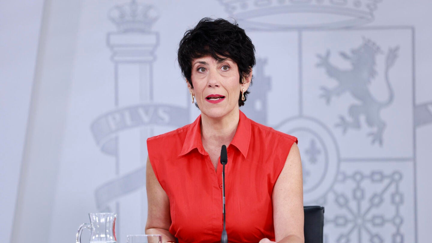 La ministra de Inclusi&oacute;n, Seguridad Social y Migraciones y portavoz del Gobierno, Elma Saiz, ofrece una rueda de prensa posterior a la reuni&oacute;n del Consejo de Ministros, este martes.