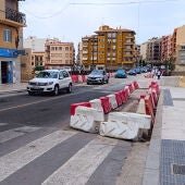 Nuevo corte de tráfico en dirección a Alicante tras el reinicio de las obras del puente sobre el río Amadorio de Villajoyosa 
