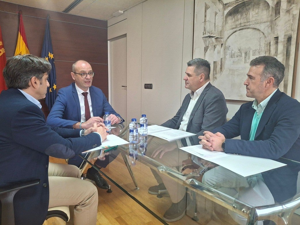 FSIE inicia el curso reclamando más financiación, diálogo y mejoras laborales para los profesionales de la enseñanza FSIE inicia el curso reclamando más financiación, diálogo y mejoras laborales para los profesionales de la enseñanza