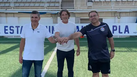 El Villajoyosa Cf y el CF Atlético Jonense alcanza un acuerdo estratégico de colaboración para esta temporada y sientan las bases para unificar el fútbol vilero la próxima El Villajoyosa Cf y el CF Atlético Jonense alcanza un acuerdo estratégico de colaboración para esta temporada y sientan las bases para unificar el fútbol vilero la próxima