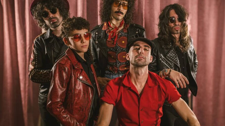 Grupo "Aut&eacute;nticos Farsantes".