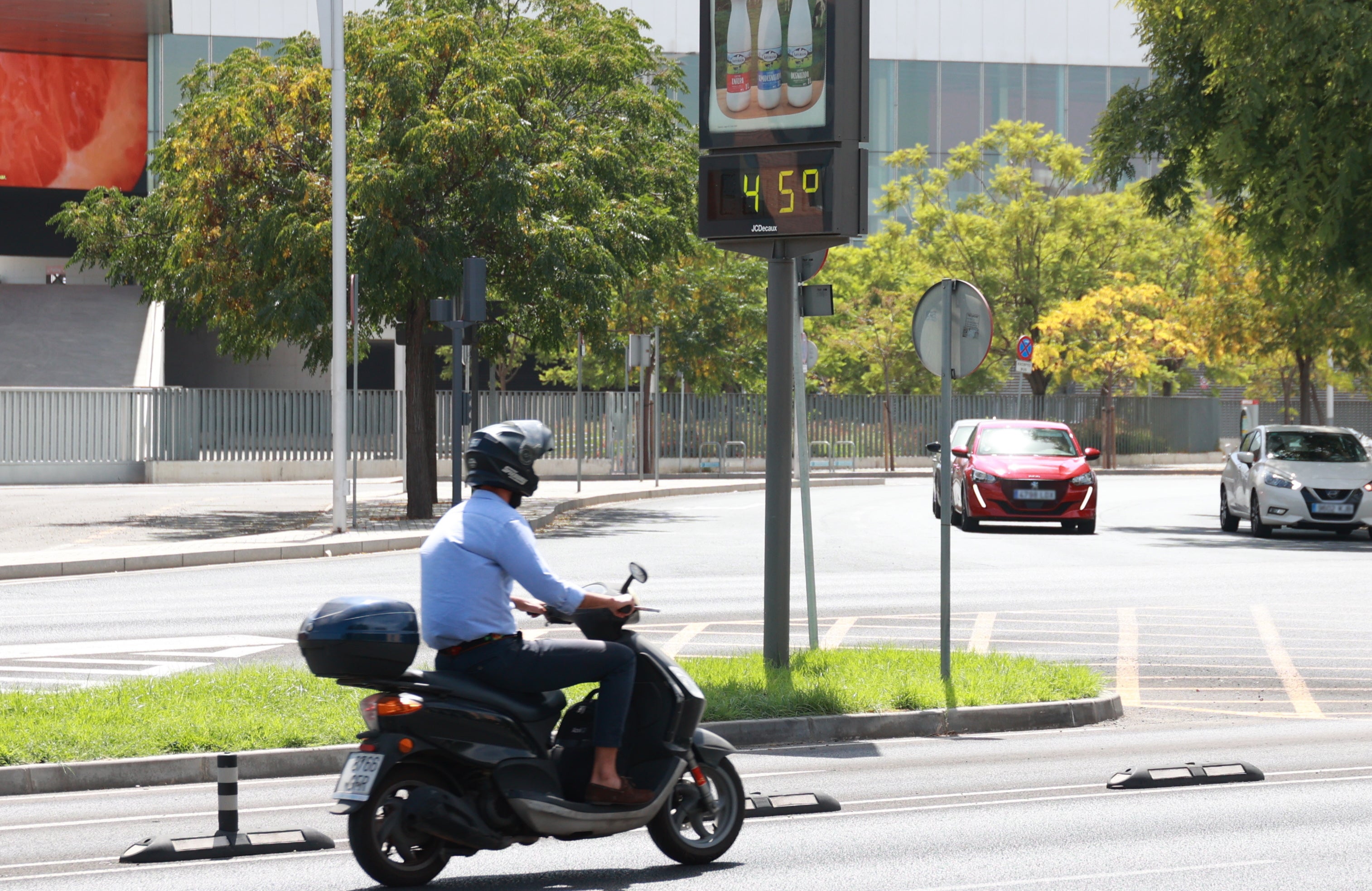 Alerta por calor en 15 comunidades: las temperaturas superarán los 40º en estas provincias Alerta por calor en 15 comunidades: las temperaturas superarán los 40º en estas provincias