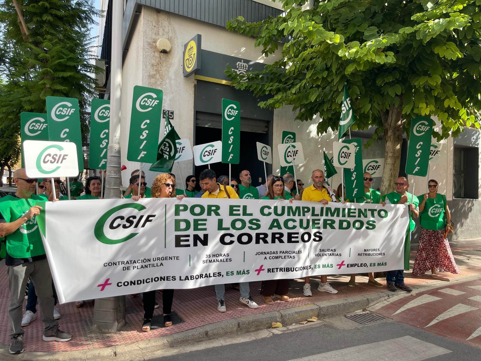 CSIF denuncia la pérdida de unos 200 trabajadores de Correos en Almería CSIF denuncia la pérdida de unos 200 trabajadores de Correos en Almería