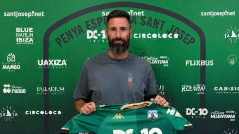 Rafa Payán, entrenador de la Penya Esportiva Sant Jordi Rafa Payán, entrenador de la Penya Esportiva Sant Jordi
