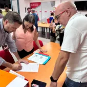 Pere Rostoll presenta oficialmente su candidatura para encabezar las listas del PSOE en Benidorm Pere Rostoll presenta oficialmente su candidatura para encabezar las listas del PSOE en Benidorm