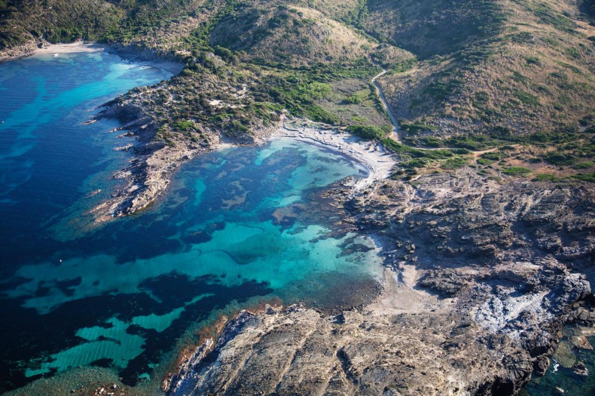 Menorca recibirá casi 23,5 millones de euros del Impuesto de Turismo Sostenible para tres proyectos estratégicos Menorca recibirá casi 23,5 millones de euros del Impuesto de Turismo Sostenible para tres proyectos estratégicos