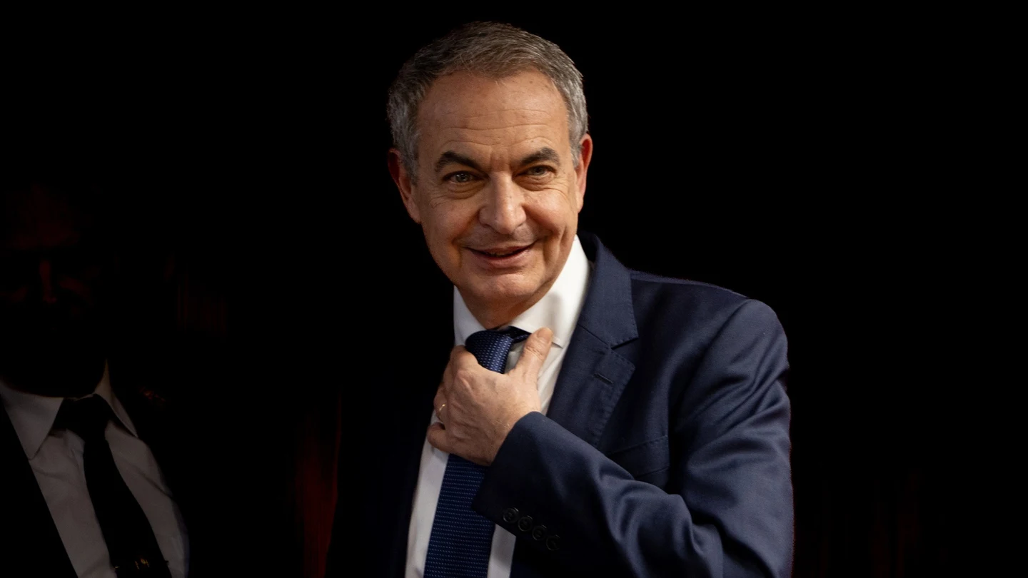 Zapatero en una imagen de archivo Zapatero en una imagen de archivo
