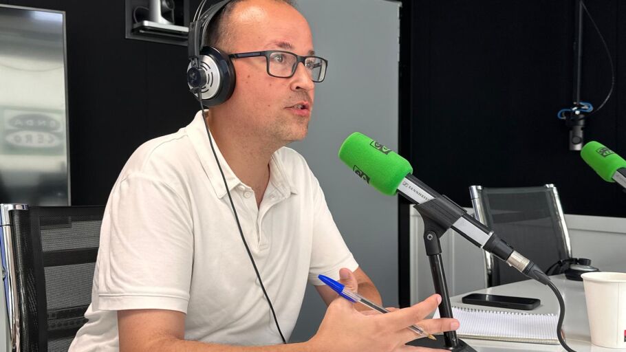Adri&aacute;n Caballero a La Br&uacute;ixola