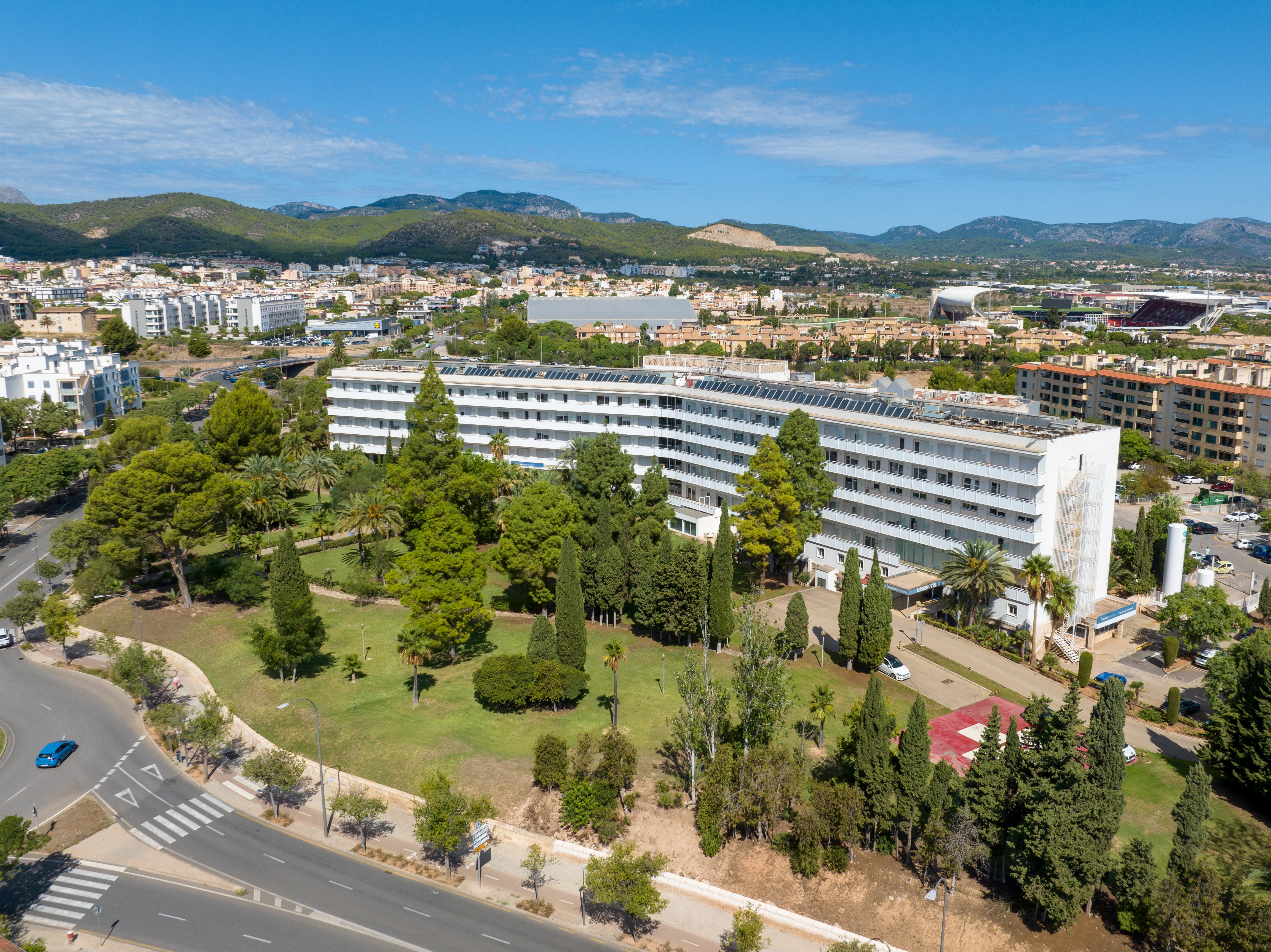 Juaneda Hospitales se convierte en el primer grupo sanitario privado de Baleares con un hospital universitario Juaneda Hospitales se convierte en el primer grupo sanitario privado de Baleares con un hospital universitario