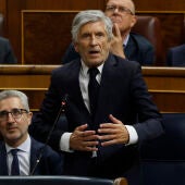 El ministro del Interior, Fernando Grande-Marlaska, interviene durante la primera sesión de control del Congreso del curso político, este miércoles. EFE/ J.J. Guillén