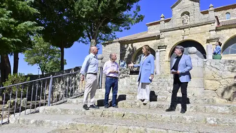 La Diputación mejora el entorno de la iglesia de Villerías con una inversión total de 18.000 euros .