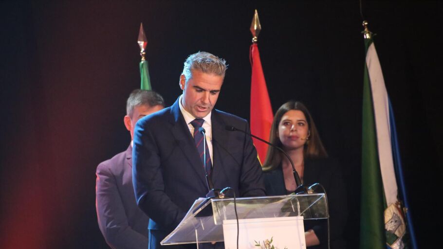 Manuel Jes&uacute;s Flores, alcalde Viator