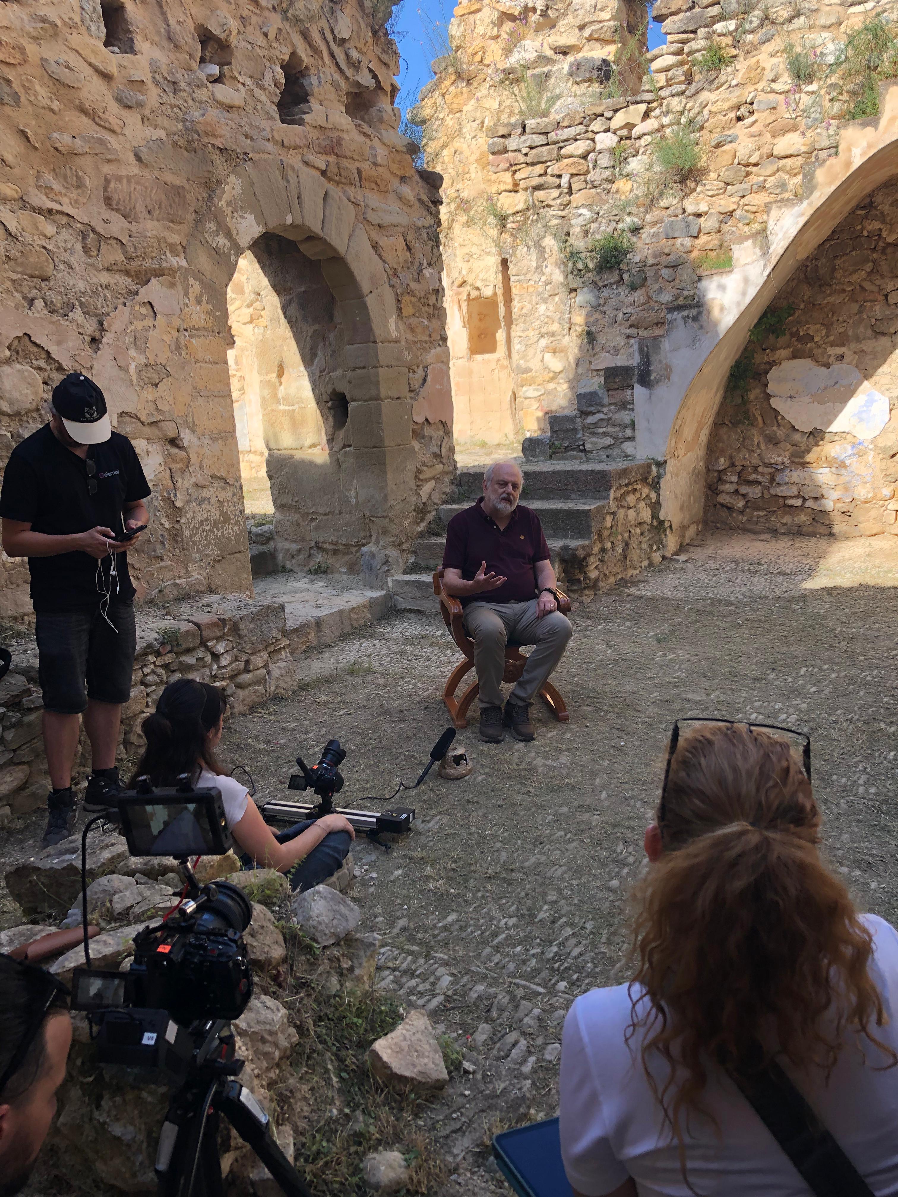 La cineasta Elena Cid tira del hilo para descubrir la importancia de la orden del Temple en Aragón La cineasta Elena Cid tira del hilo para descubrir la importancia de la orden del Temple en Aragón
