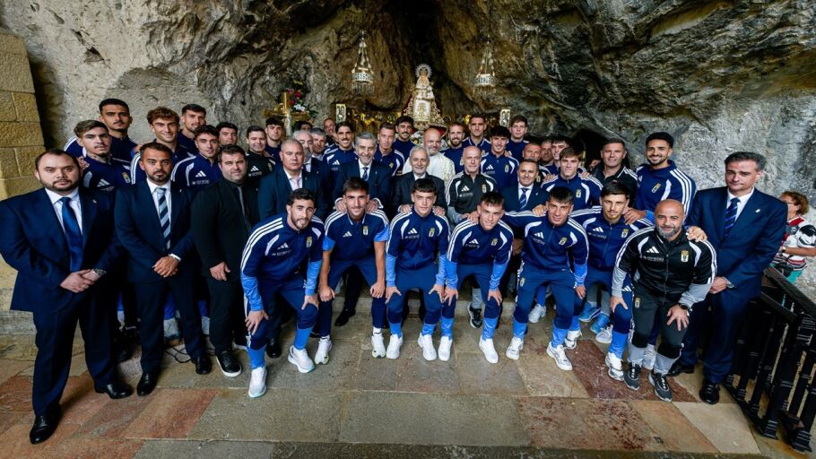 Expedici&oacute;n del Real Oviedo en Covadonga