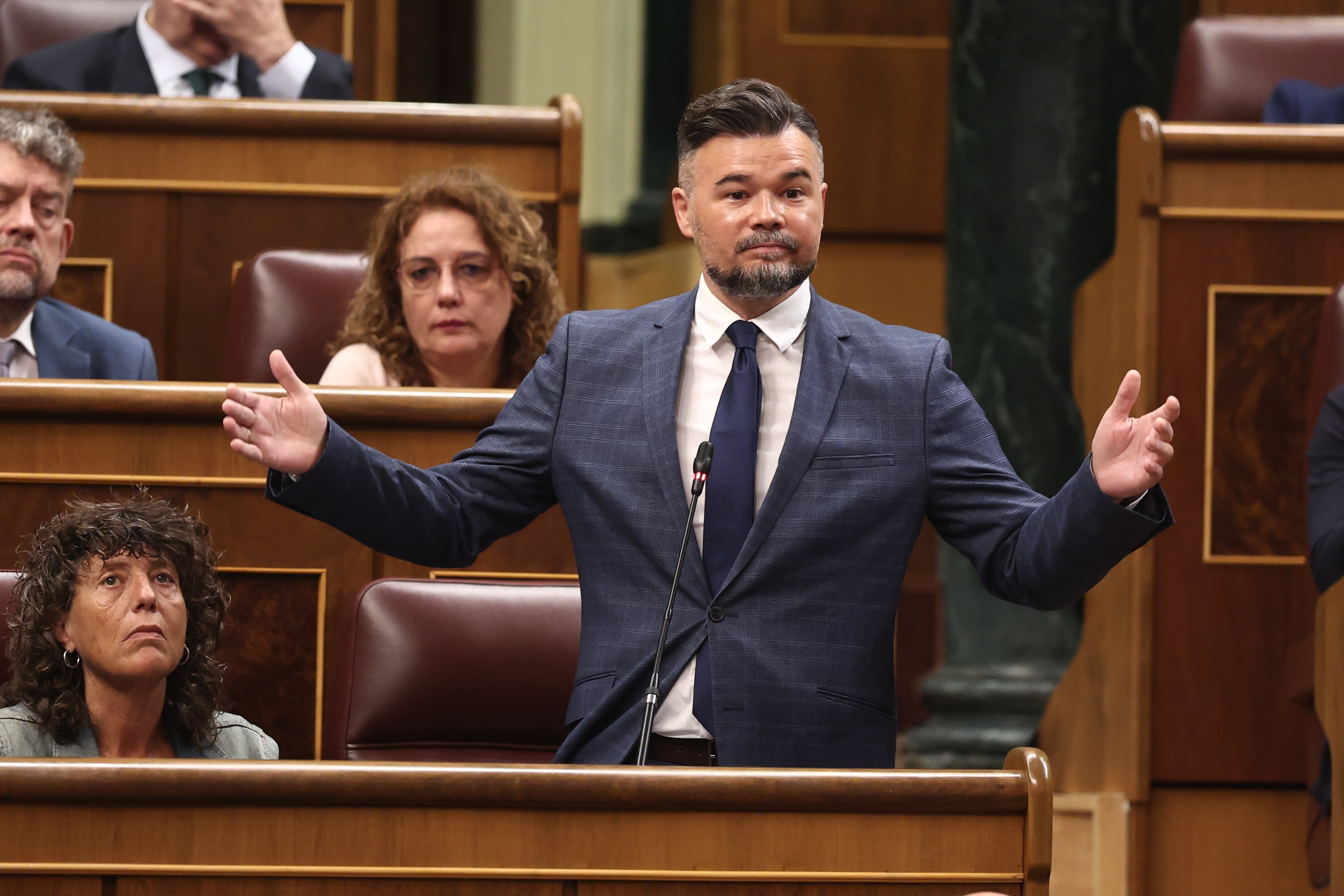 Rufián pone en duda que Pedro Sánchez llegue a 2027: "No me salen los números" Rufián pone en duda que Pedro Sánchez llegue a 2027: "No me salen los números"