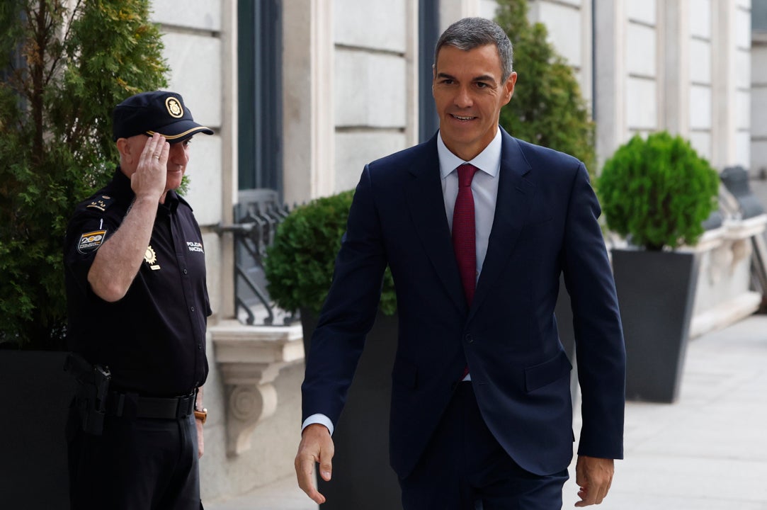 Pedro Sánchez contará con Zapatero para la campaña electoral de 2027: "Su legado es muy importante para el PSOE y España" Pedro Sánchez contará con Zapatero para la campaña electoral de 2027: "Su legado es muy importante para el PSOE y España"