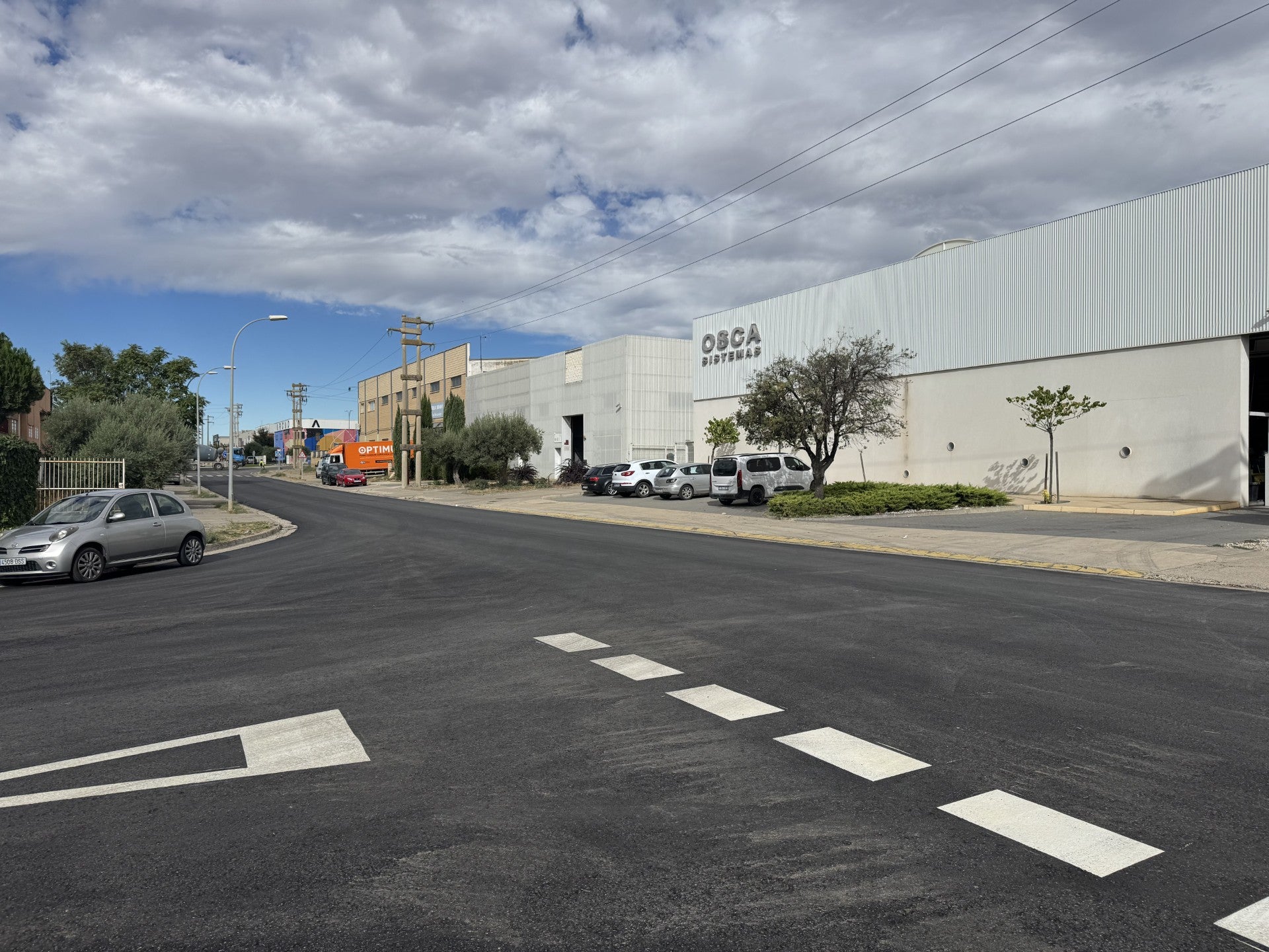Finalizan las obras de mejora en las calles Siderurgia y Artes Gráficas en Huesca Finalizan las obras de mejora en las calles Siderurgia y Artes Gráficas en Huesca