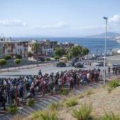 El CNI avisó el día previo al asalto de Ceuta a la Delegación del Gobierno y Guardia Civil: "Estarían preparando un intento el jueves 30"
