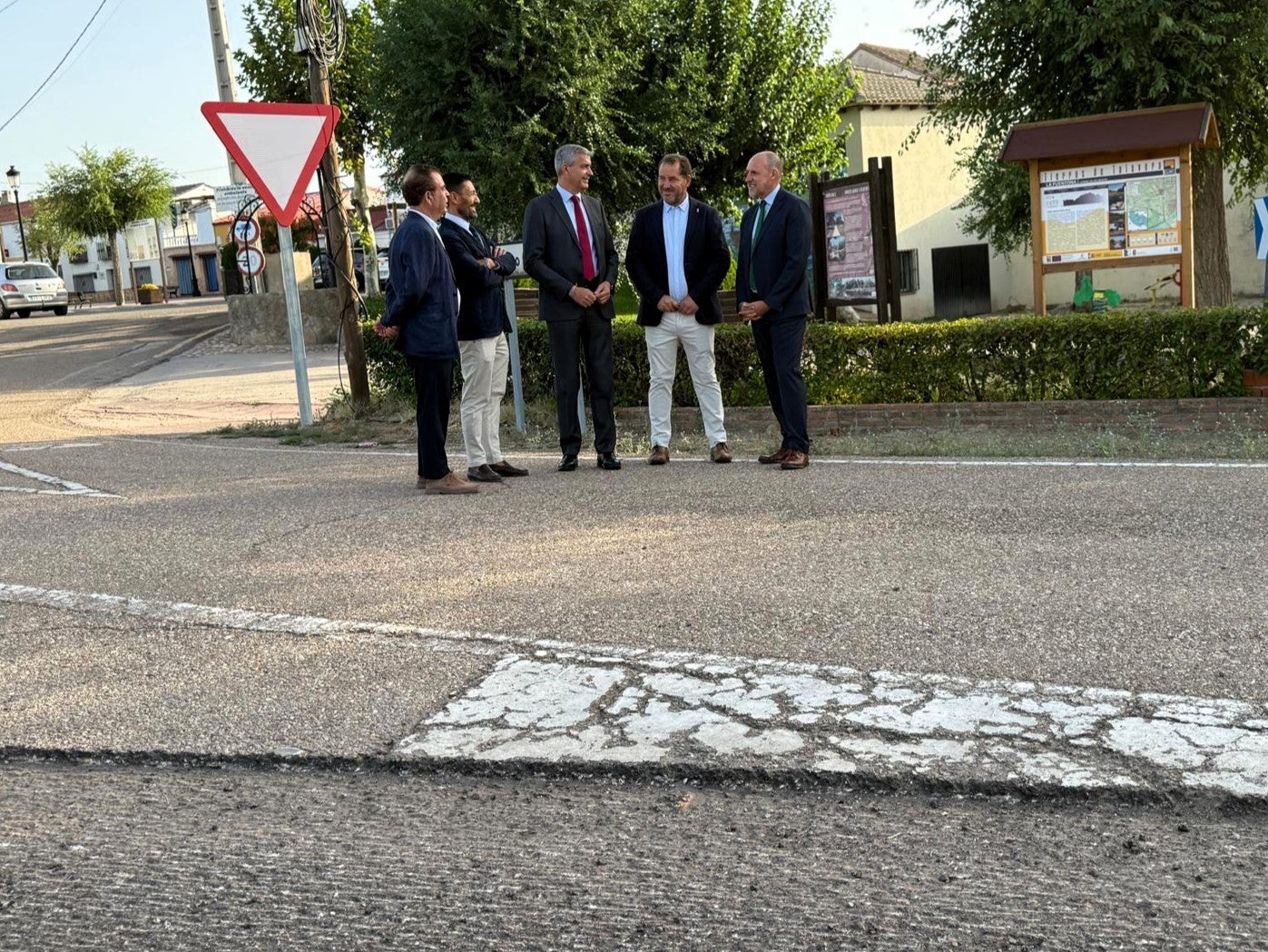 La Junta invertirá 600.000 euros en la mejora de la CM-5002 en Cardiel de los Montes La Junta invertirá 600.000 euros en la mejora de la CM-5002 en Cardiel de los Montes