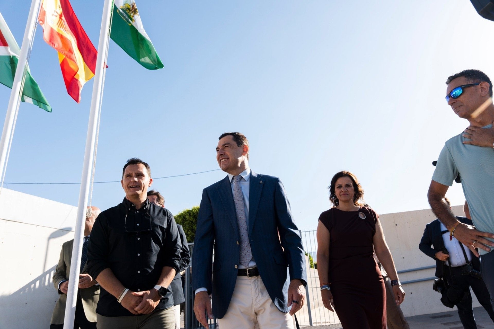 Andalucía inicia el curso con 30.000 alumnos menos y Moreno pide revisar las infraestructuras educativas Andalucía inicia el curso con 30.000 alumnos menos y Moreno pide revisar las infraestructuras educativas