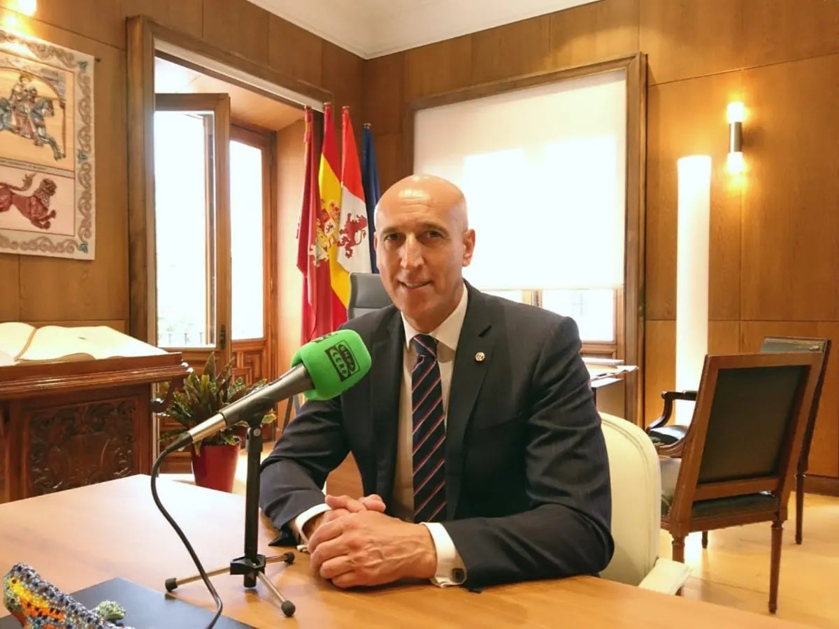 El PSOE de León capital elige a Diez como candidato y defiende que no hacen falta primarias El PSOE de León capital elige a Diez como candidato y defiende que no hacen falta primarias