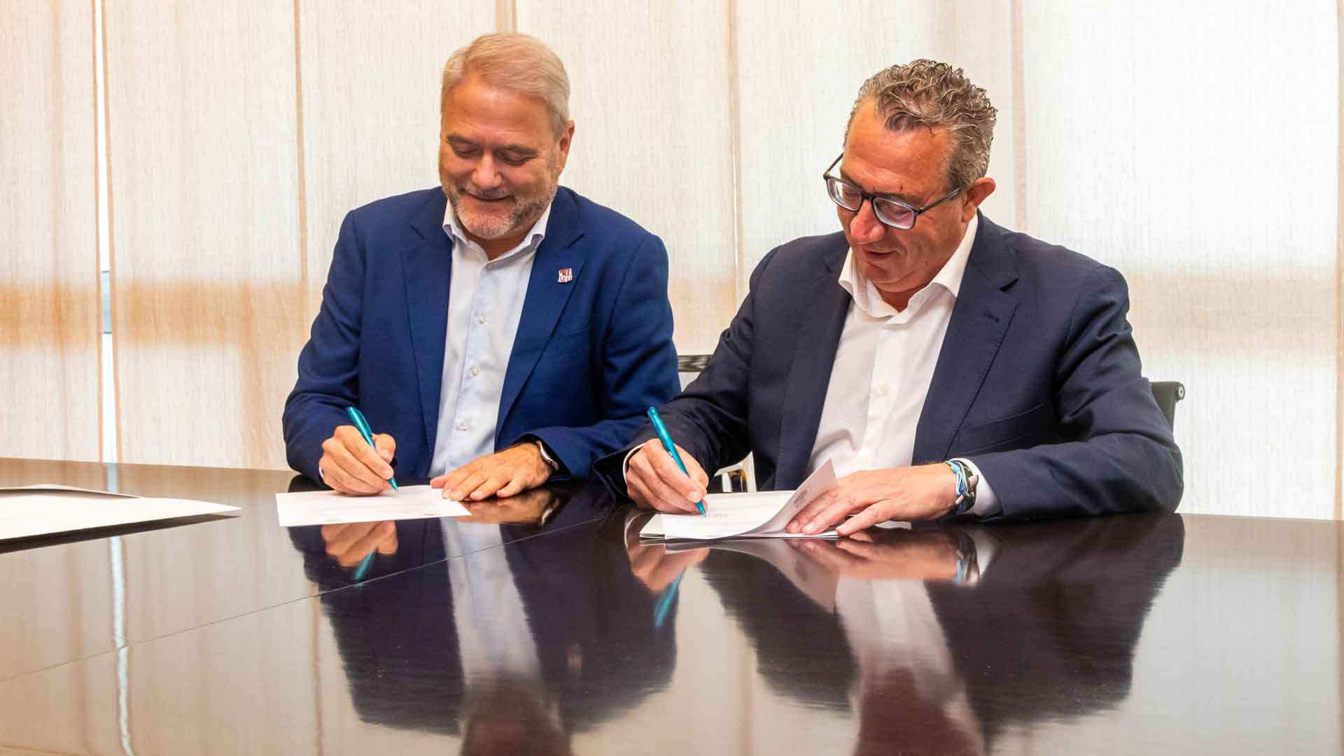 Benidorm y la UMH propician la vuelta de las pruebas de acceso a la universidad a la ciudad en 2027 Benidorm y la UMH propician la vuelta de las pruebas de acceso a la universidad a la ciudad en 2027