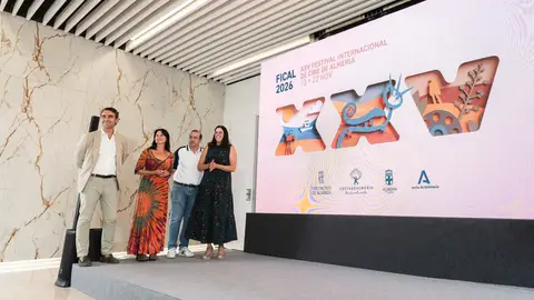 FICAL conmemora sus 25 años con un cartel que rinde homenaje a Almería y al cine FICAL conmemora sus 25 años con un cartel que rinde homenaje a Almería y al cine