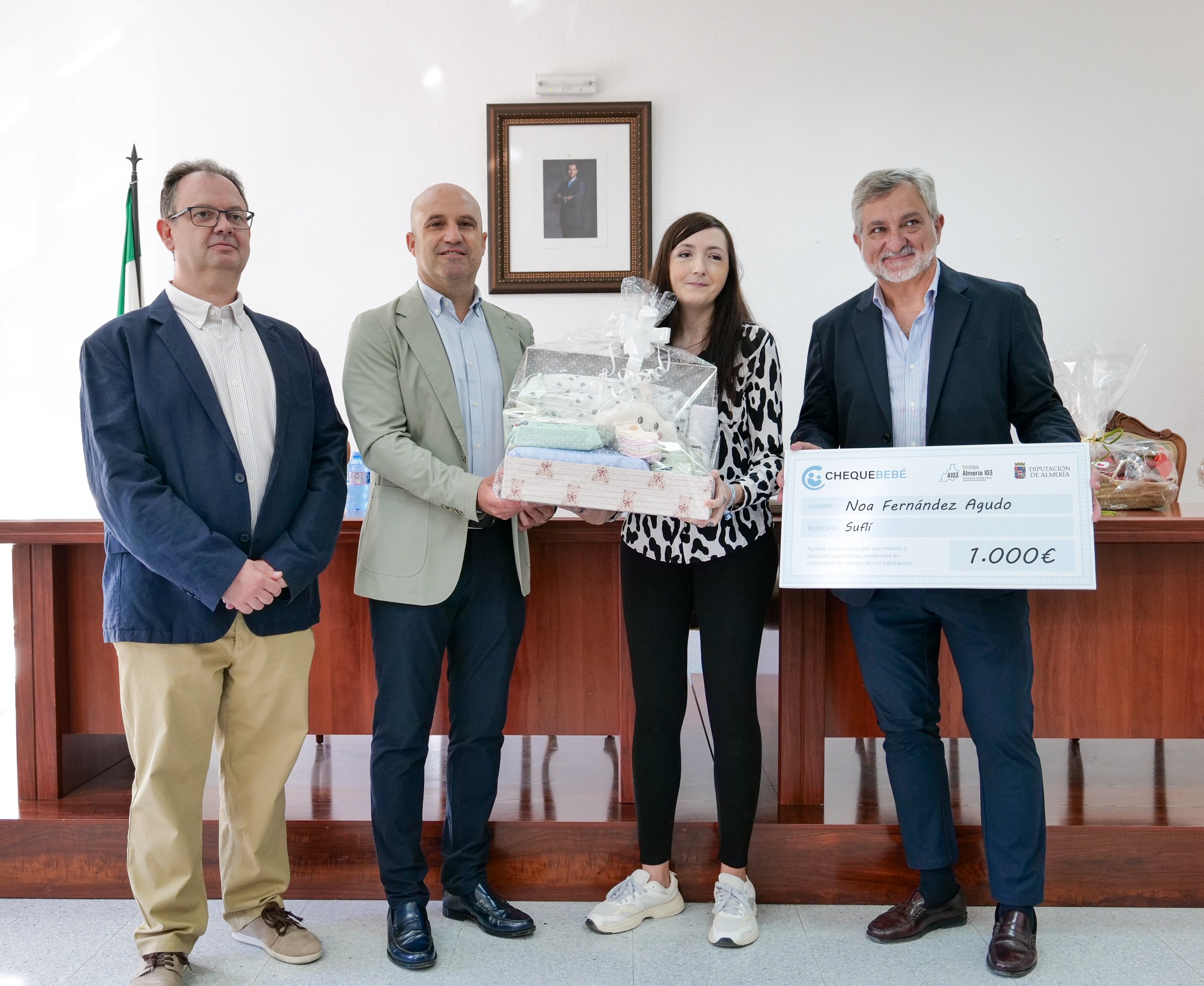 Mil euros por cada niño nacido o adoptado en 2026 en algunos pueblos de Almería Mil euros por cada niño nacido o adoptado en 2026 en algunos pueblos de Almería
