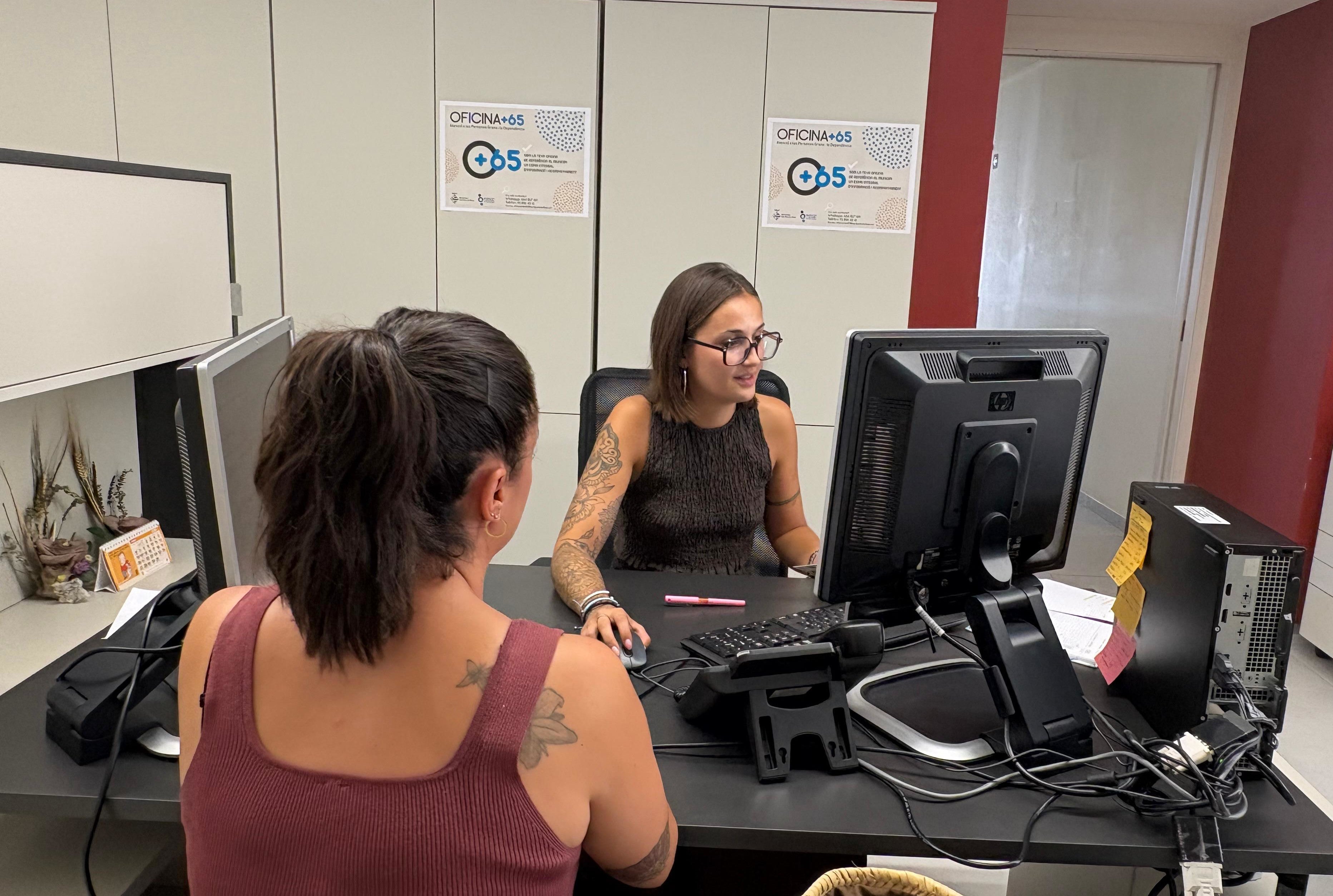 L’Oficina +65 de Sant Pere de Ribes ofereix assessorament, acompanyament i suport en tràmits L’Oficina +65 de Sant Pere de Ribes ofereix assessorament, acompanyament i suport en tràmits