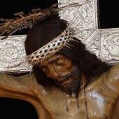 El Cristo de San Agustín procesiona este lunes en Granada para pedir protección ante los terremotos