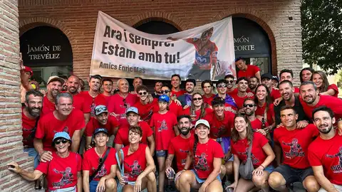 Algunos de los familiares, amigos y vecinos de Artà que acudieron a Granada a animar a Enric Más. Algunos de los familiares, amigos y vecinos de Artà que acudieron a Granada a animar a Enric Más.