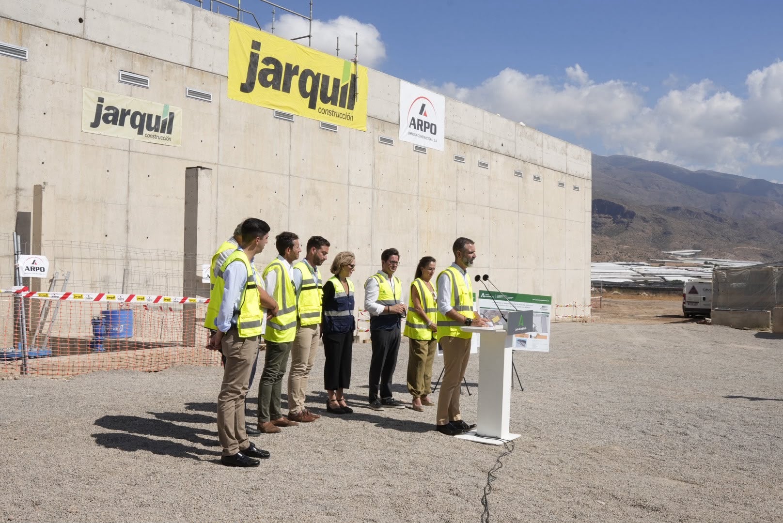 Las obras para garantizar el abastecimiento urbano con agua desalada en El Ejido alcanzan el 85% Las obras para garantizar el abastecimiento urbano con agua desalada en El Ejido alcanzan el 85%