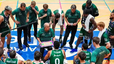 Txus Vidorreta, entrenador de Unicaja CB Txus Vidorreta, entrenador de Unicaja CB