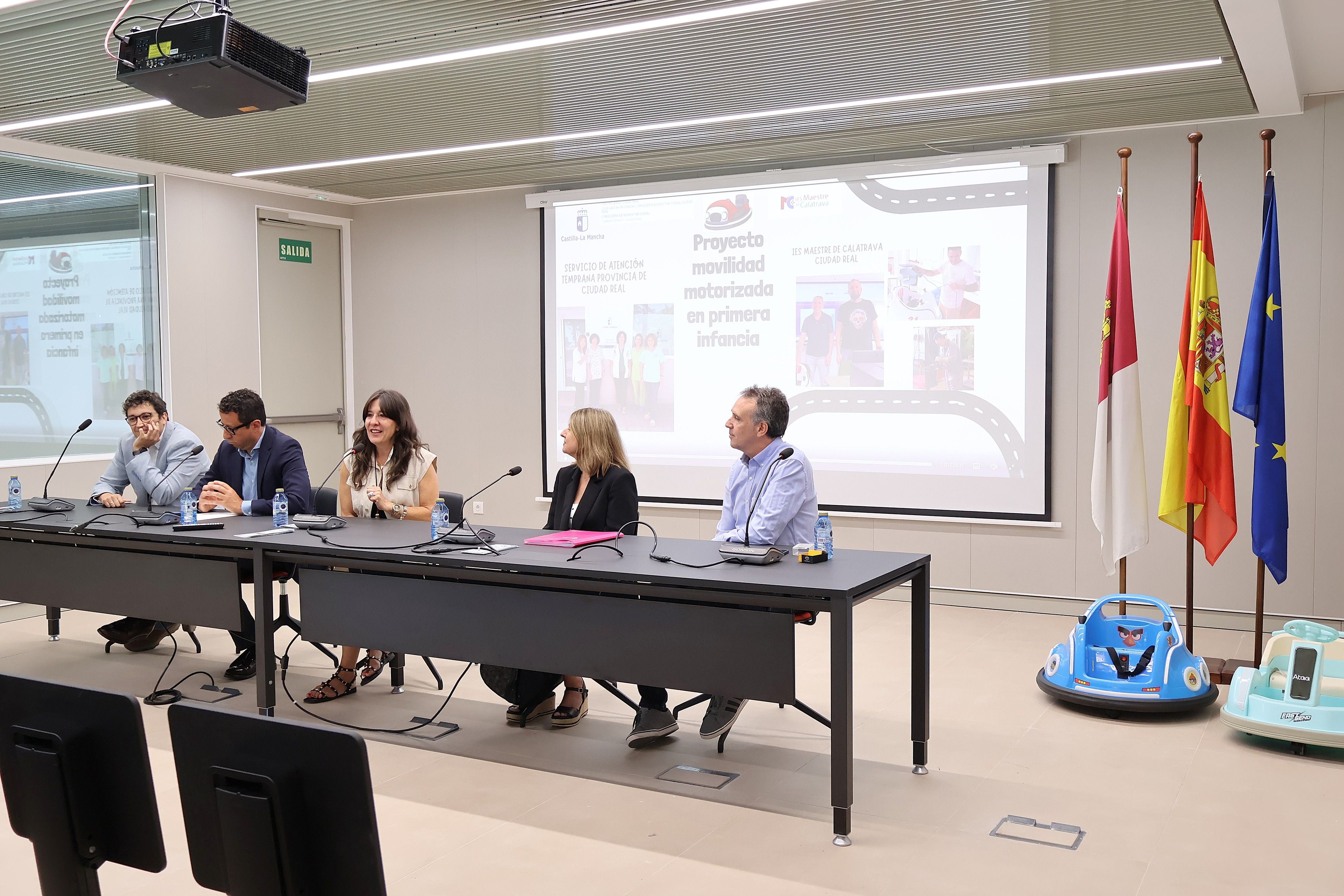Un proyecto pionero en Ciudad Real adapta coches eléctricos de juguete para dar autonomía a niños con movilidad reducida Un proyecto pionero en Ciudad Real adapta coches eléctricos de juguete para dar autonomía a niños con movilidad reducida