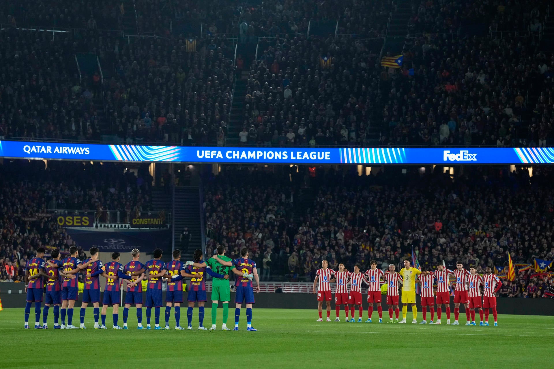 Fotografía de los momentos previos al Barcelona-Atlético de Madrid del último duelo de Champions en el Camp Nou. Fotografía de los momentos previos al Barcelona-Atlético de Madrid del último duelo de Champions en el Camp Nou.
