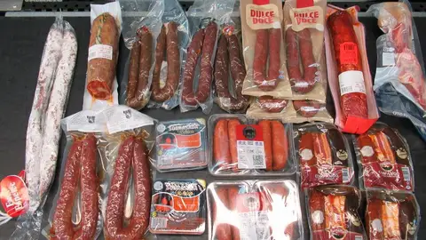 Imagen de los embutidos interceptado al pasajero Imagen de los embutidos interceptado al pasajero