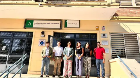Casi 205.000 estudiantes de ESO, Bachillerato, Formación Profesional y Adultos han comenzado hoy las clases Casi 205.000 estudiantes de ESO, Bachillerato, Formación Profesional y Adultos han comenzado hoy las clases