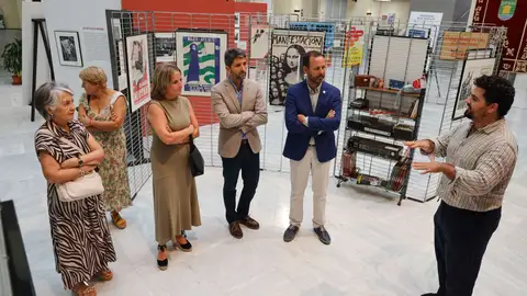 El Patio de Luces del Ayuntamiento de El Ejido acoge la exposición ‘Los carteles en la Transición 1975-1982’ El Patio de Luces del Ayuntamiento de El Ejido acoge la exposición ‘Los carteles en la Transición 1975-1982’