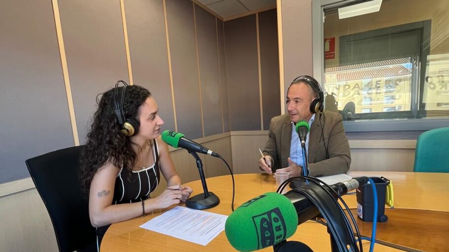 Pedro Herrera, gerente territorial de negocios agroalimentarios de Ibercaja en los micros de Extremadura en la Onda 