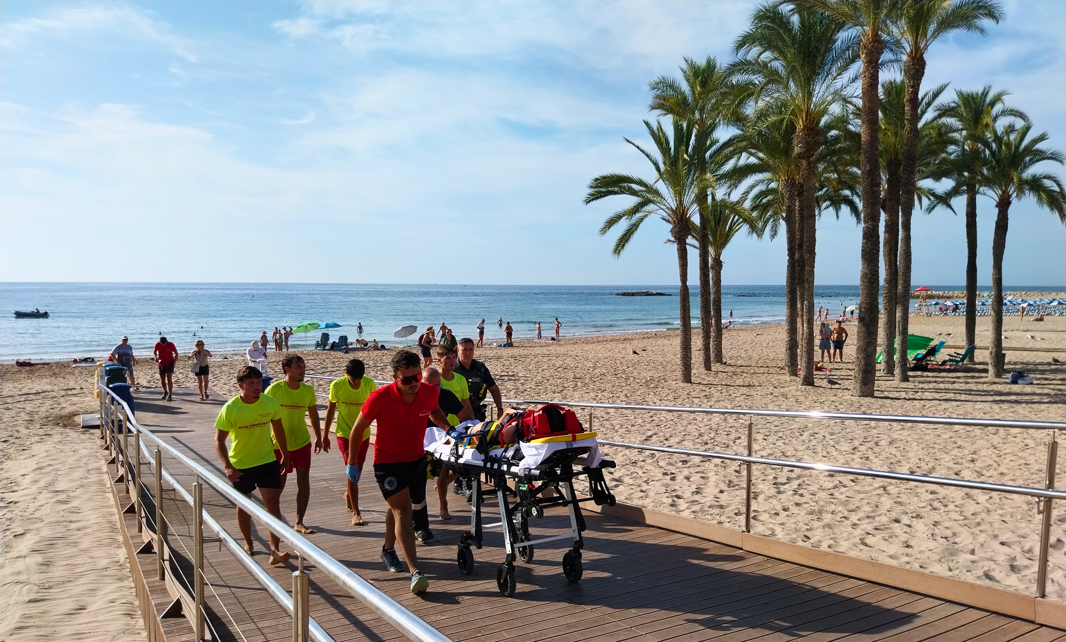 Las playas accesibles de Villajoyosa atienden a más de 9.200 usuarios este verano Las playas accesibles de Villajoyosa atienden a más de 9.200 usuarios este verano