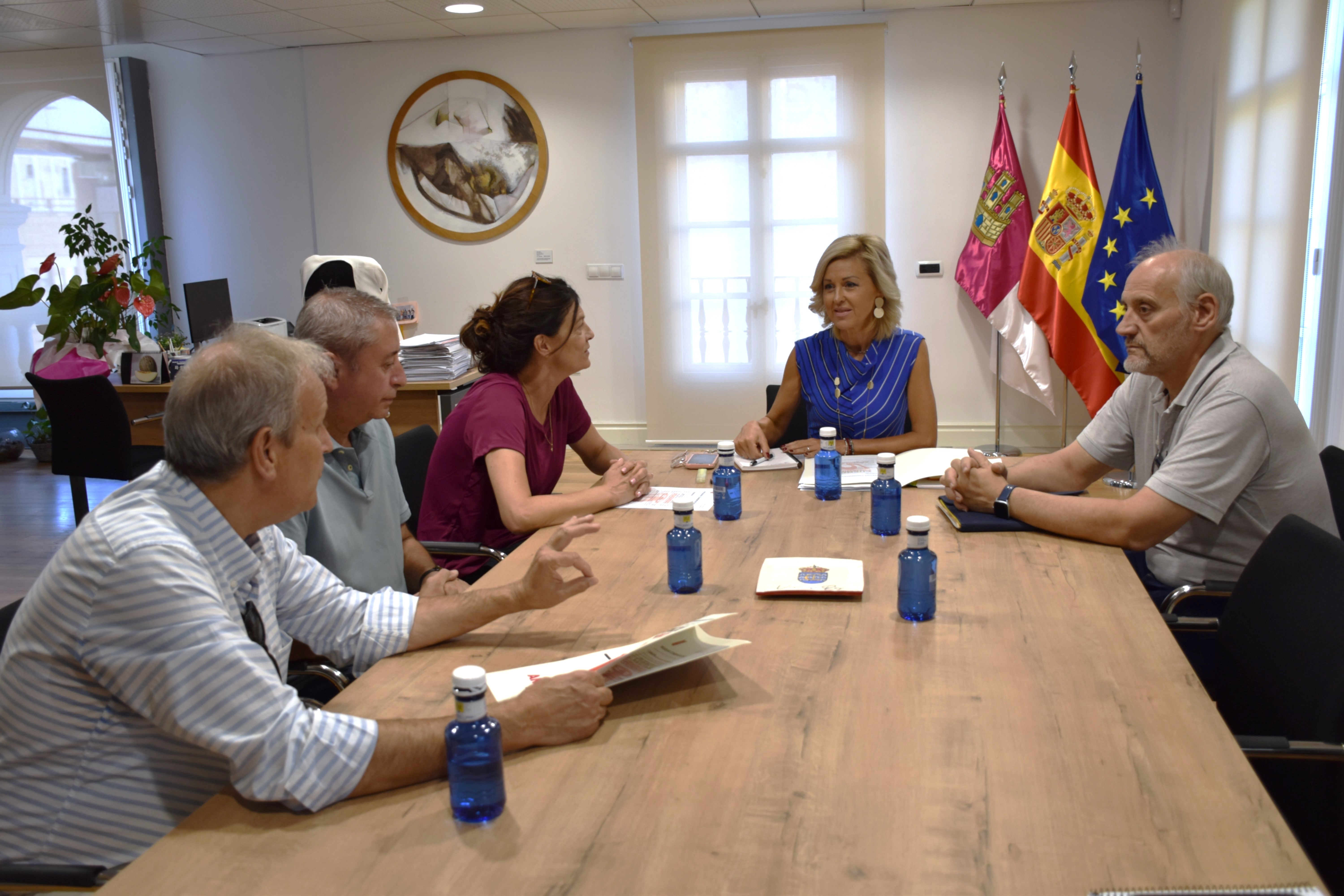 El Gobierno regional respaldará la celebración del 50 aniversario del Club Baloncesto Cuenca Femenino El Gobierno regional respaldará la celebración del 50 aniversario del Club Baloncesto Cuenca Femenino