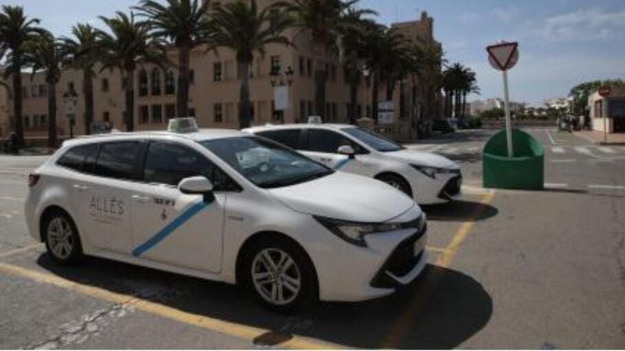 Taxis en la pla&ccedil;a des Born 