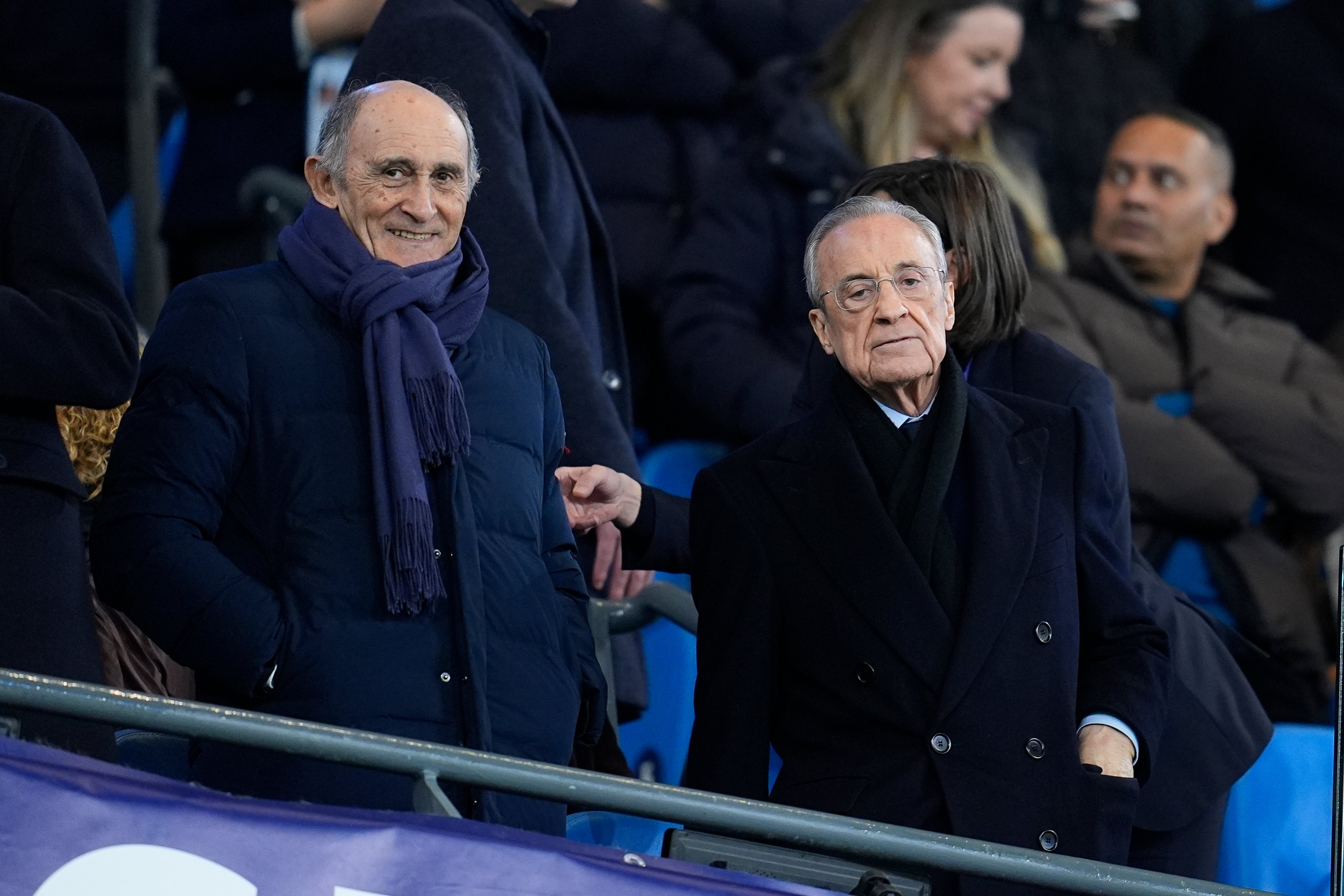 Imagen de archivo de Florentino Pérez junto a Pirri. Imagen de archivo de Florentino Pérez junto a Pirri.