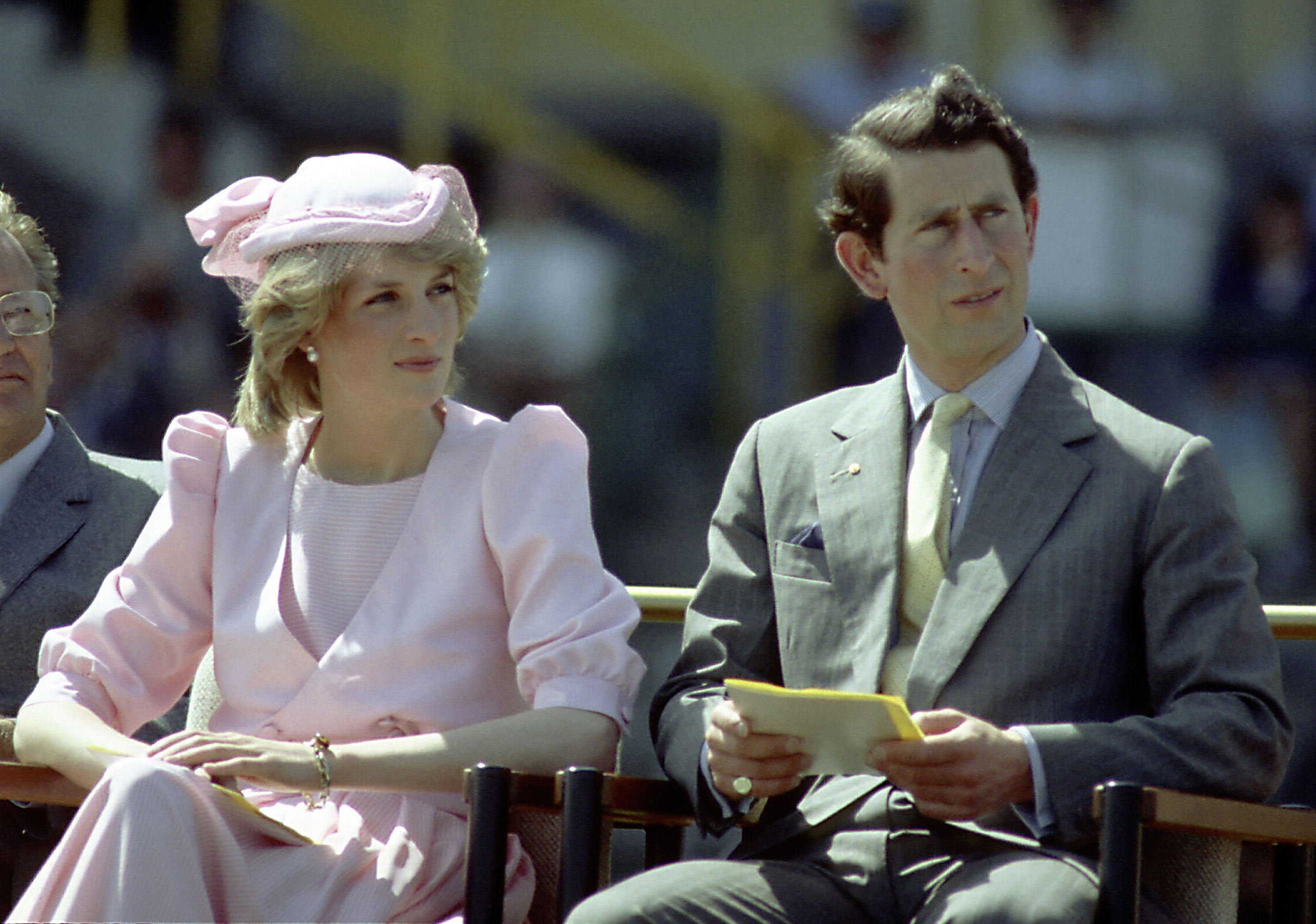 El hermano de Lady Di asegura que Carlos habló de su muerte "como si hubiera ganado la lotería" El hermano de Lady Di asegura que Carlos habló de su muerte "como si hubiera ganado la lotería"