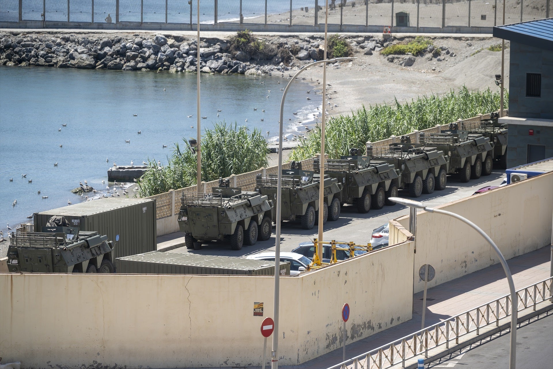 Dos militares, evacuados de Ceuta al Hospital Gómez Ulla de Madrid tras ser agredidos por migrantes Dos militares, evacuados de Ceuta al Hospital Gómez Ulla de Madrid tras ser agredidos por migrantes